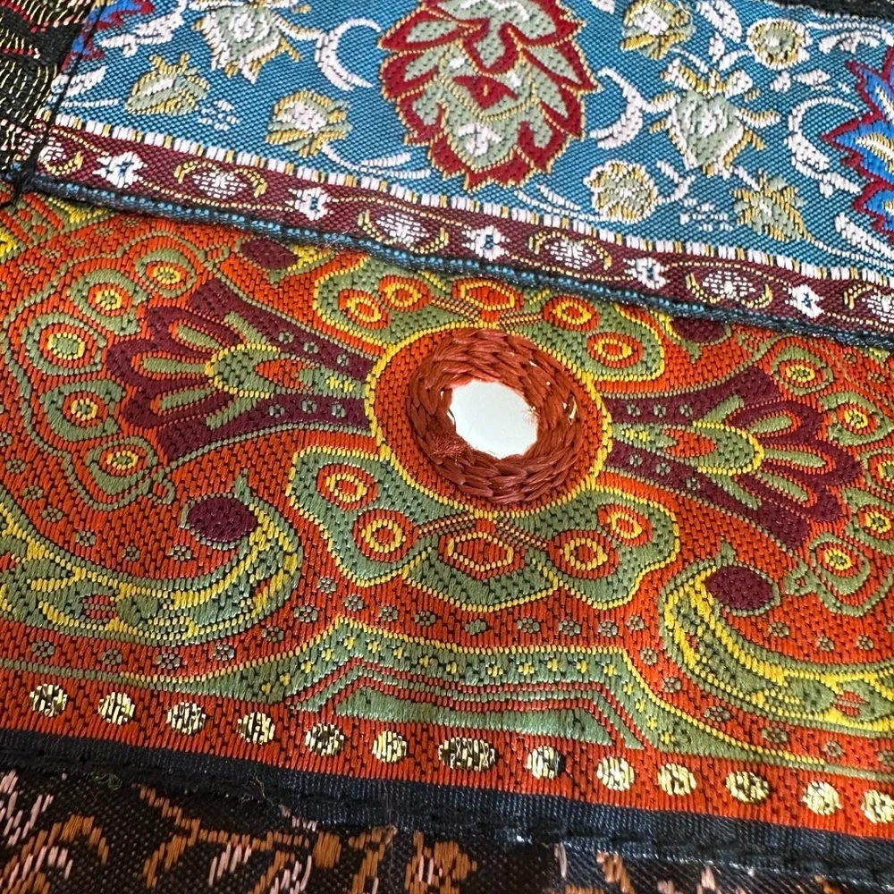 VTG 90s Coldwater Creek Sz:M Tapestry. Boho. Southwestern metallic bandana print